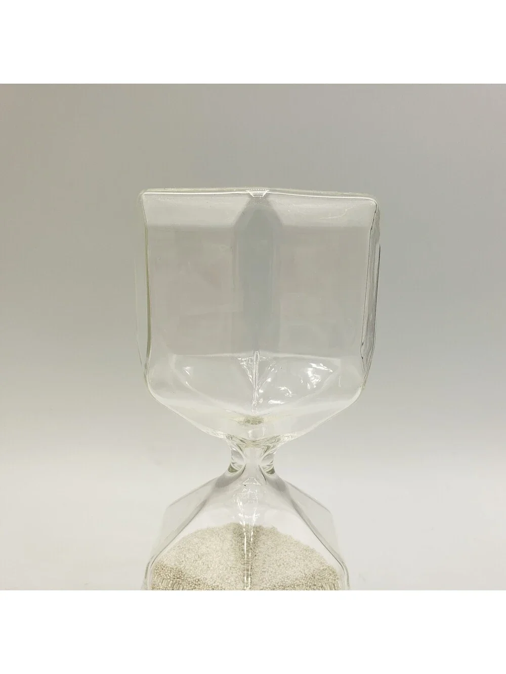 Ikea Tillsyn Geometric Shape Hourglass White Beads Timer 90 Second
